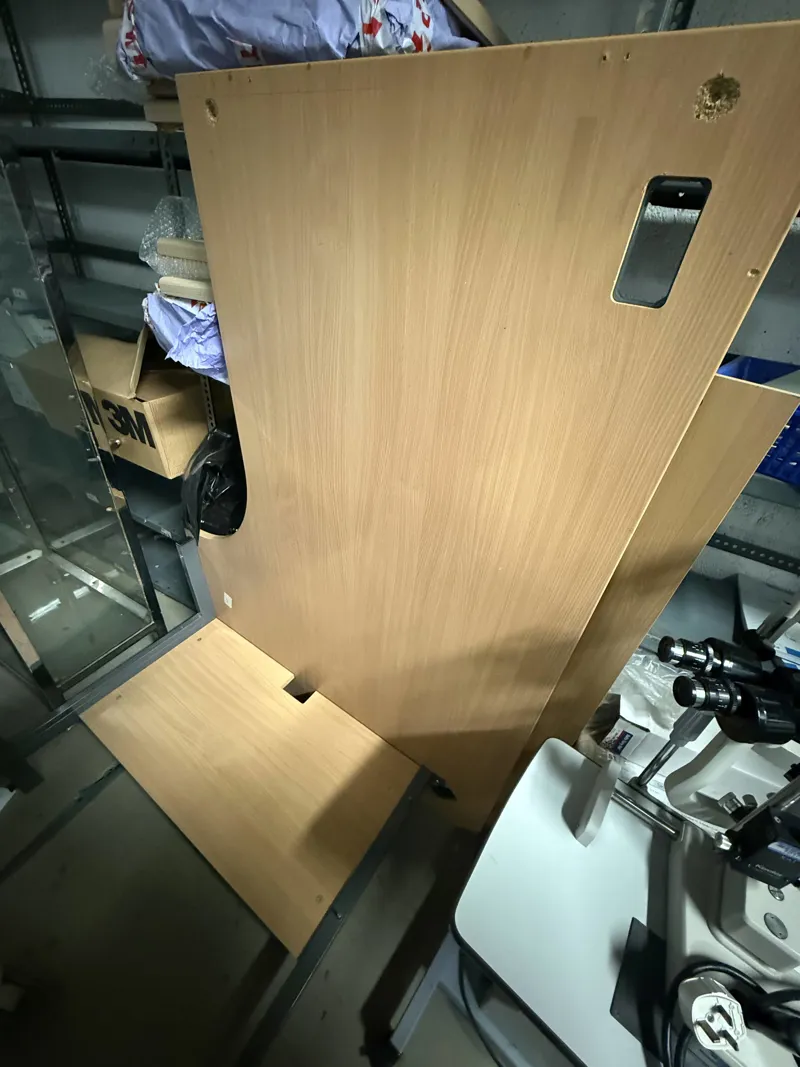 Computer desk